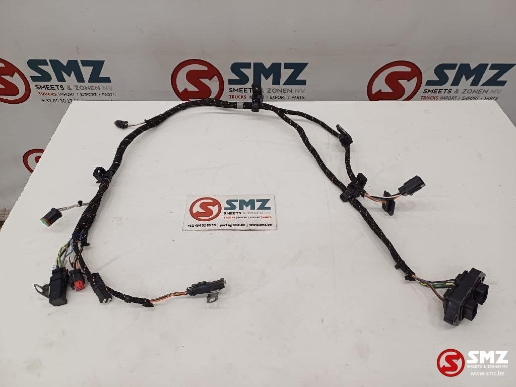 Wiring harness platform Caterpillar, Articles professionnels, Machines & Construction | Pièces