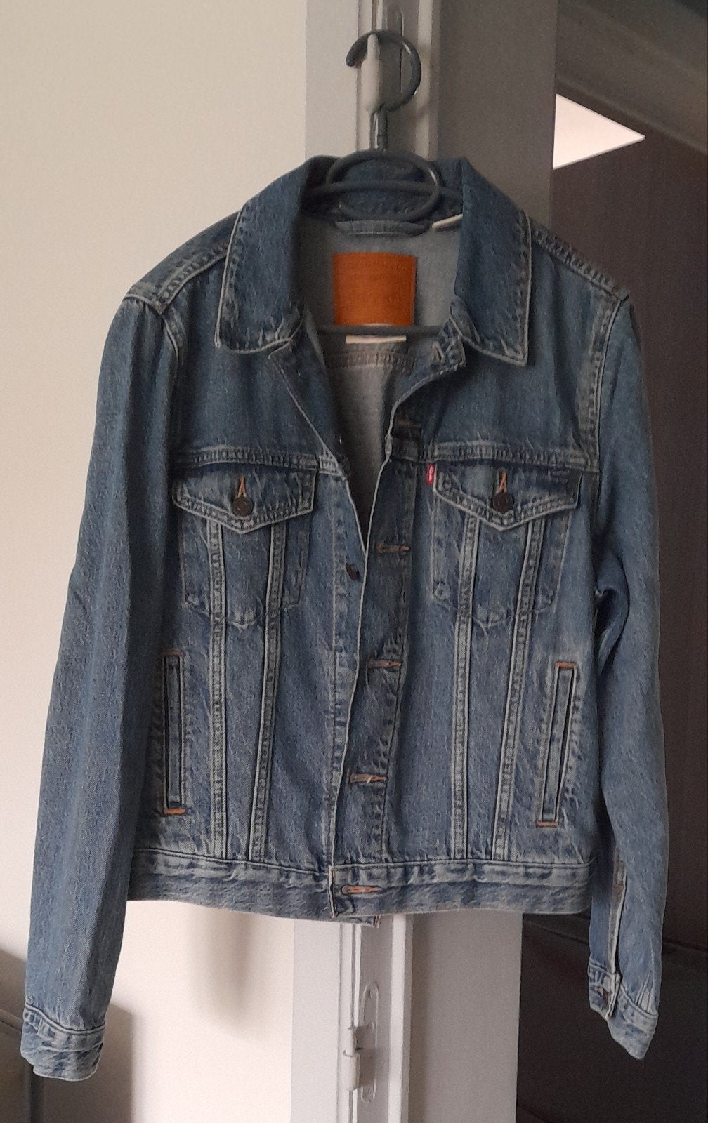 Veste femme en jeans levis, Vêtements | Femmes, Enlèvement
