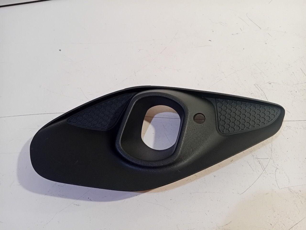 Bumperdeel links voor Opel Corsa, Onderdelen@venauto.nl, Van der Ven Autorecycling B.V., Gebruikt, Ettenseweg 76, 4706 PB Roosendaal, The Netherlands
