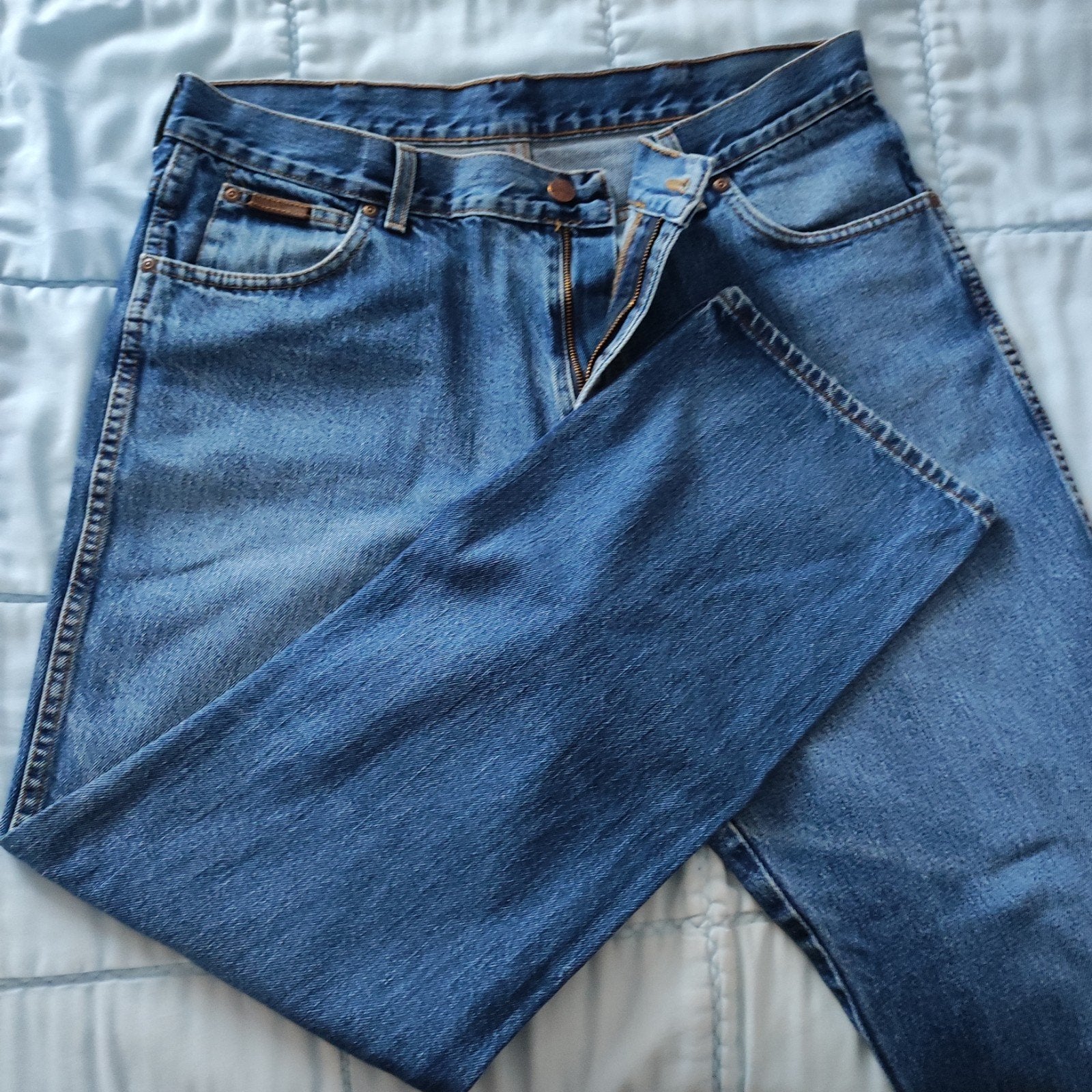 Jeans homme, Enlèvement
