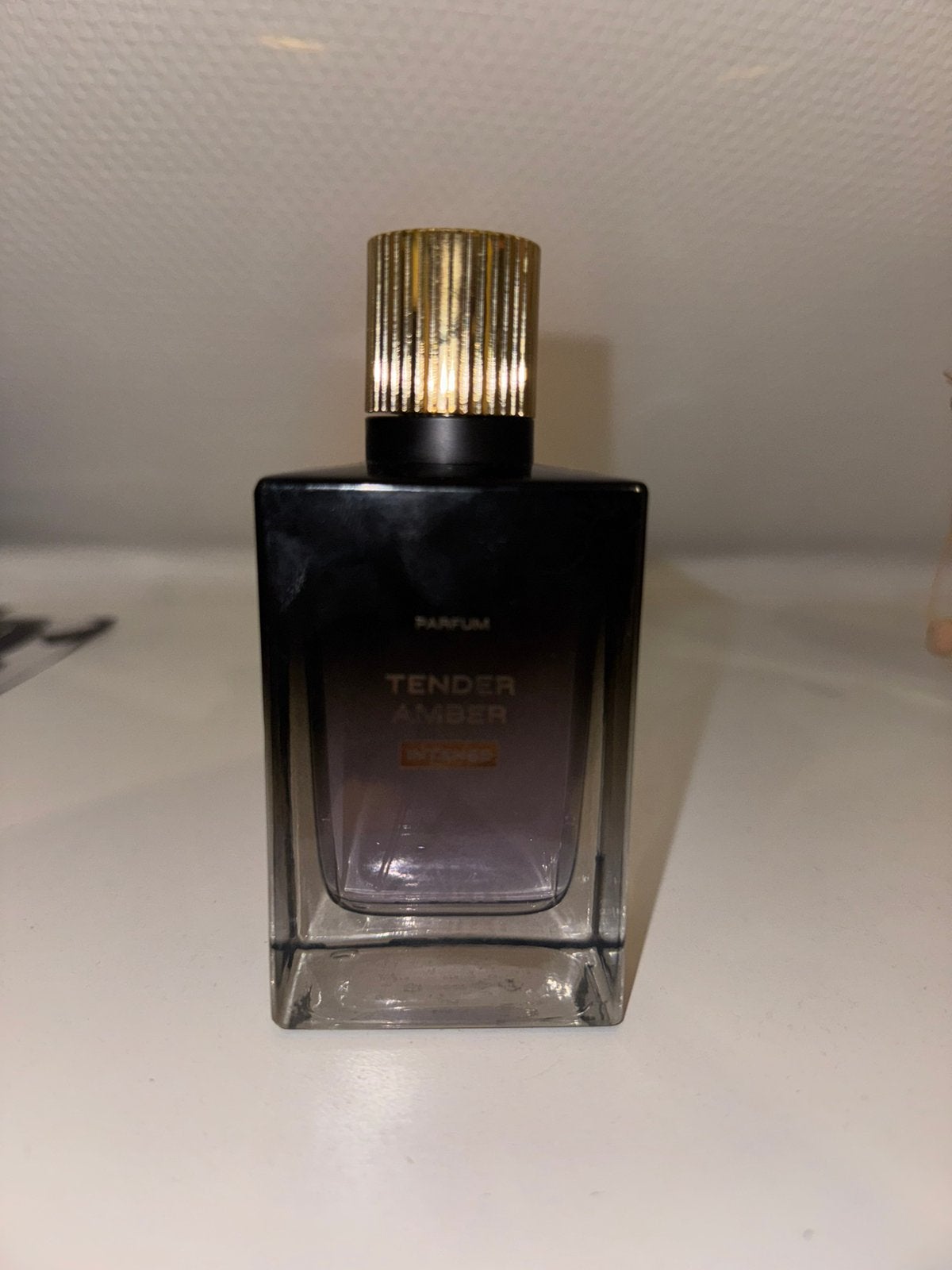 Zara Tender Amber Intense – Eau de parfum – Très bon état, Handtassen en Accessoires, Ophalen of Verzenden, Gebruikt
