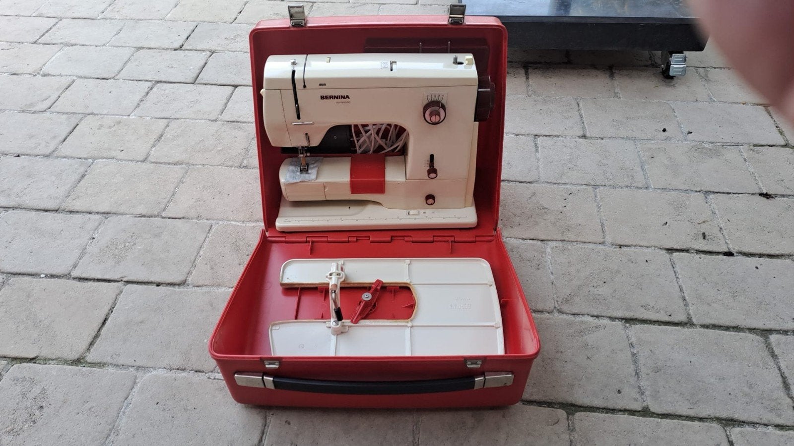 Naaimachine, Elektronische apparatuur, Ophalen