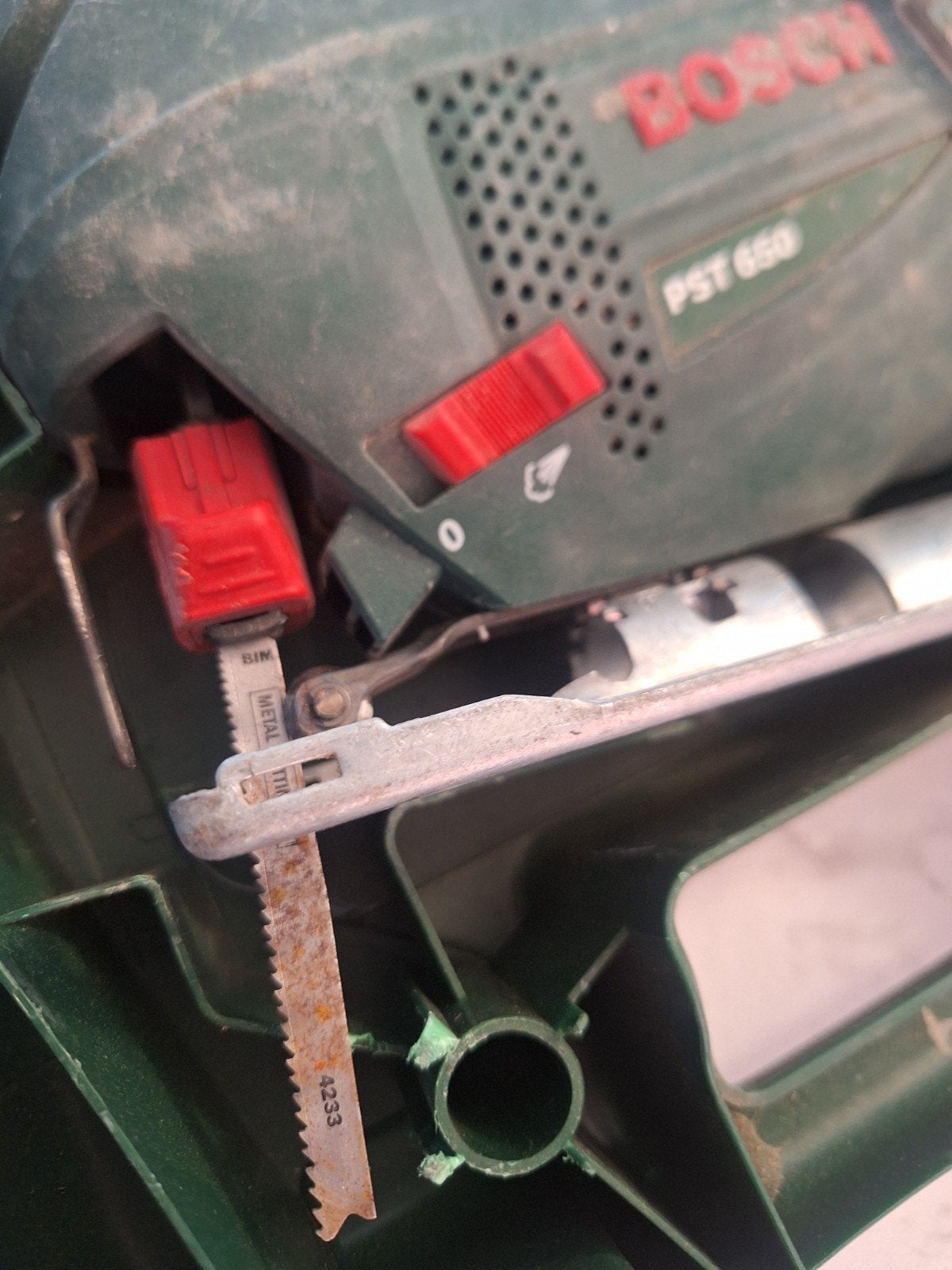 Bosch decoupeerzaag machine, Ophalen