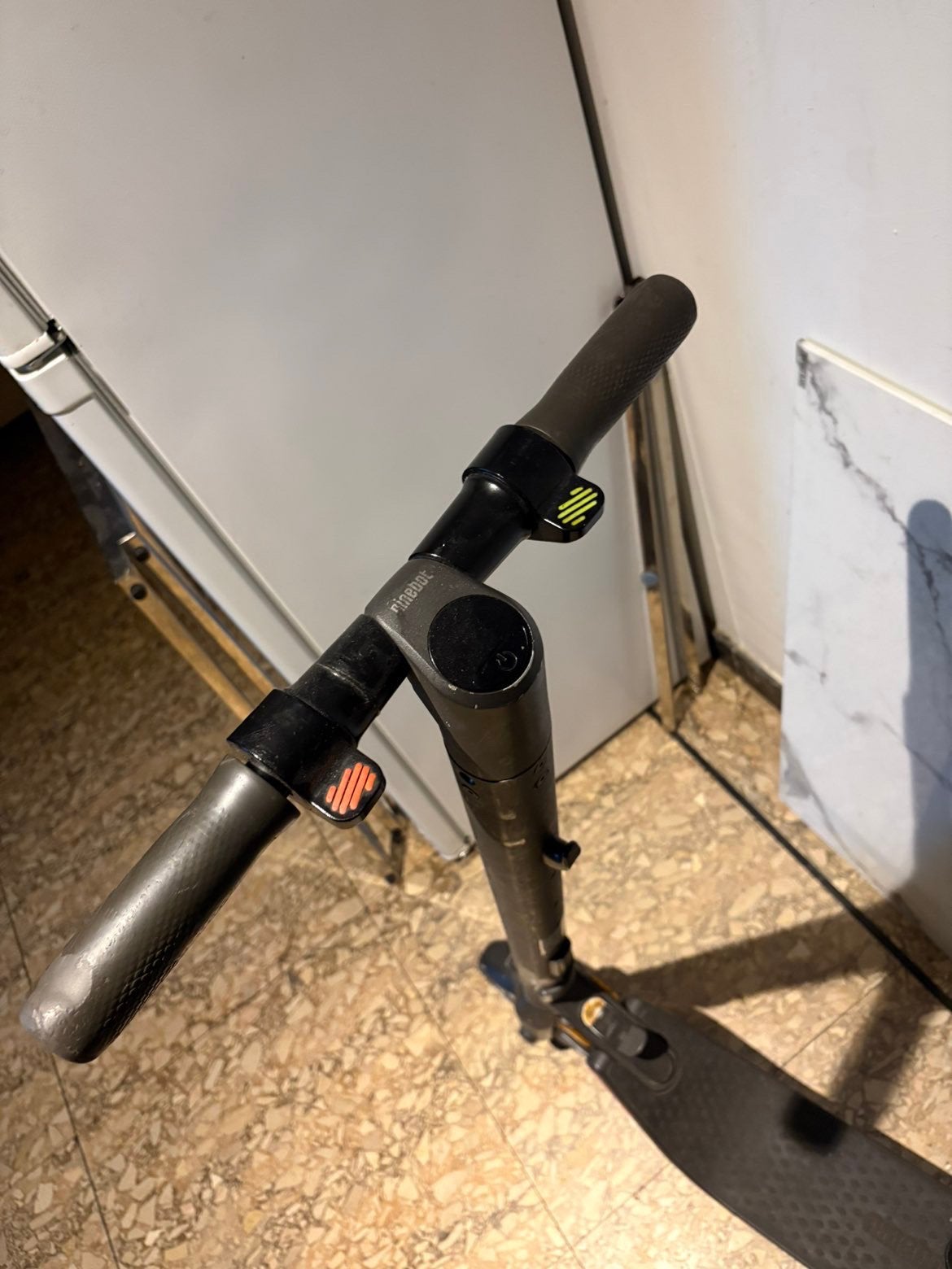 Trottinette électrique ninebot -fonctionnelle a vendre, Vélos & Vélomoteurs, Enlèvement, Utilisé