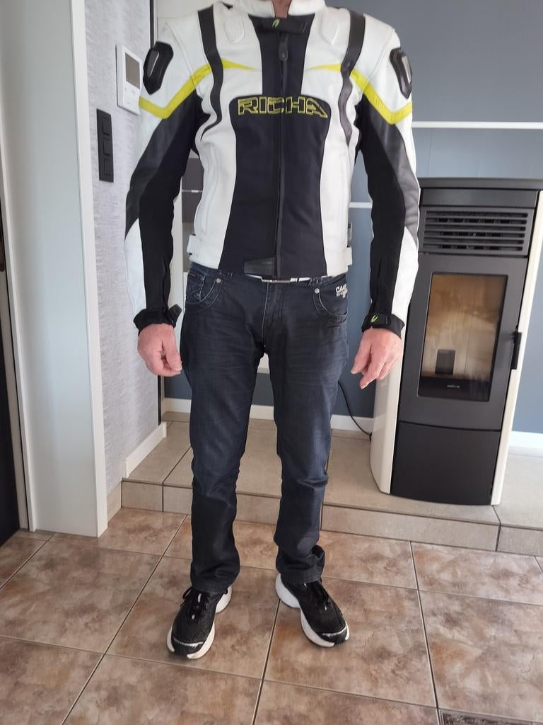 Mottovest Richa taille 40, Enlèvement