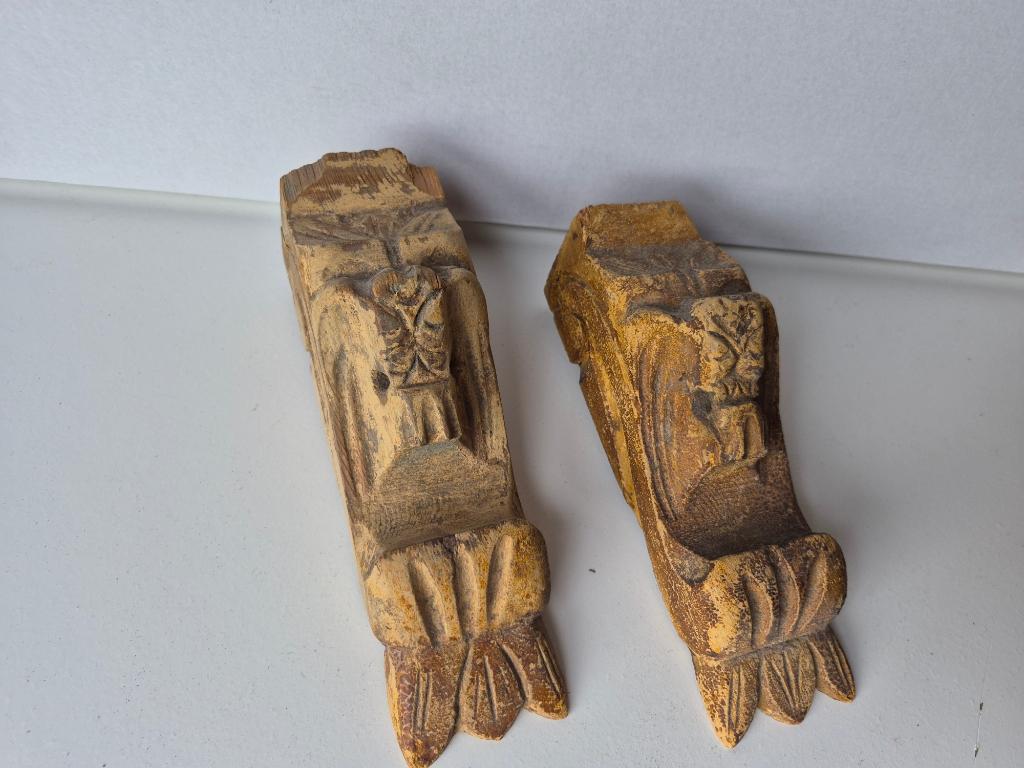 Leeuwenkop duo - houtgesneden / antiek, Minder dan 20 cm, Ophalen of Verzenden, Beeld, Hout