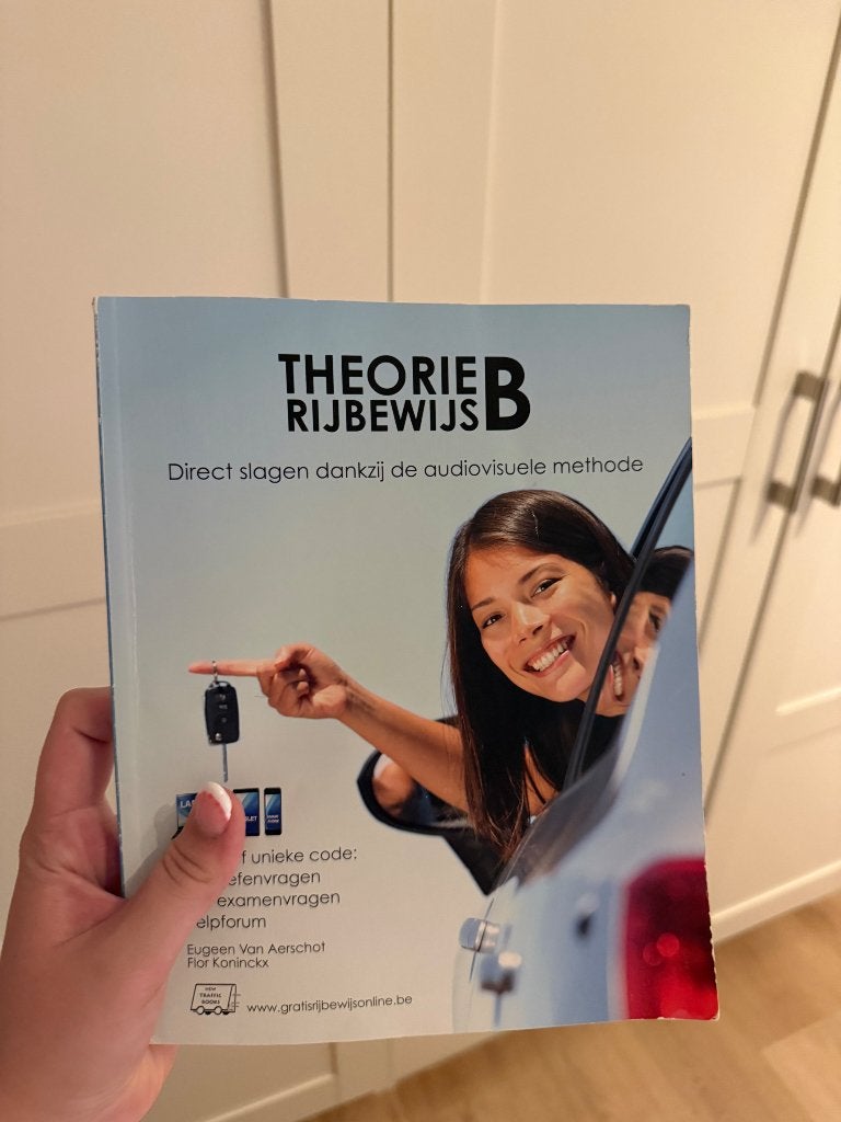 Rijbewijs B theorie boek, Boeken, Ophalen of Verzenden, Gelezen