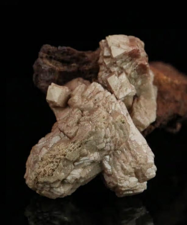 Zeldzame OLMIIET kristalgroep uit de N.Chwaning II mijn, Ophalen of Verzenden, Mineraal