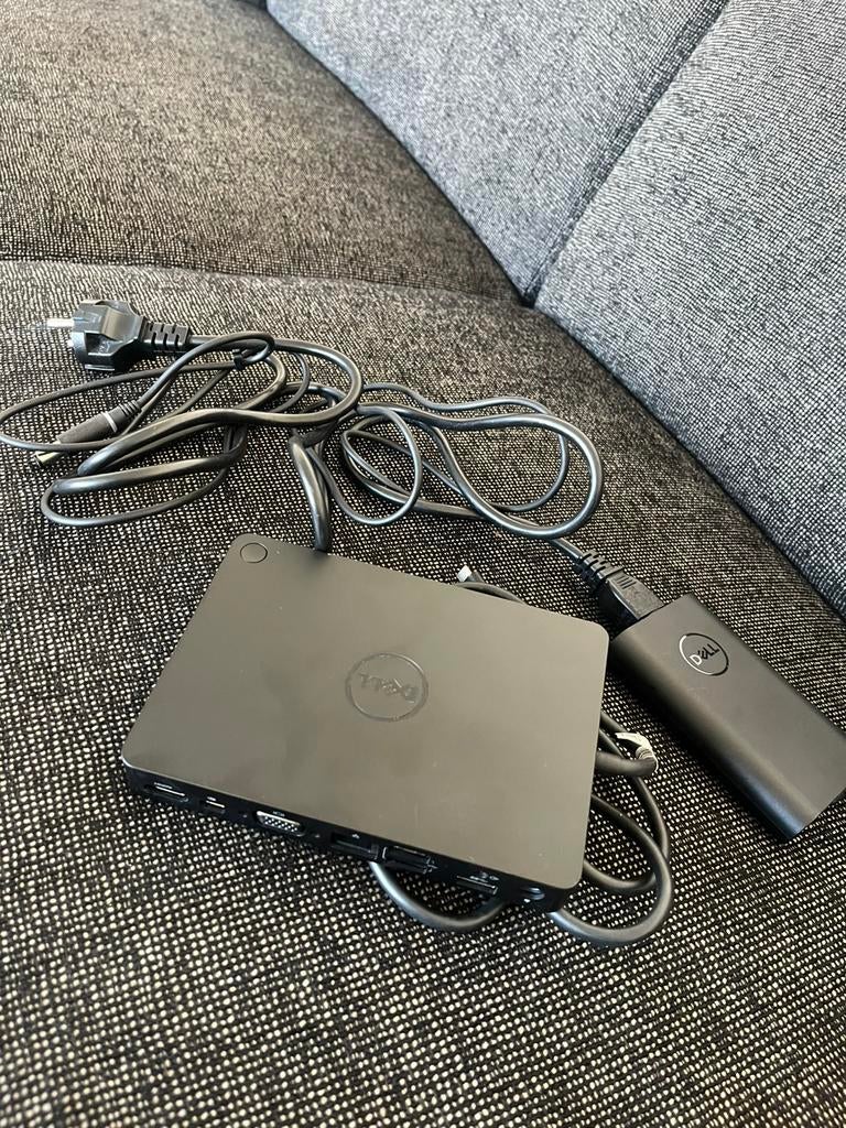 Dell WD15 USB-C Dock met originele Dell 65W voeding, Ophalen, Zo goed als nieuw