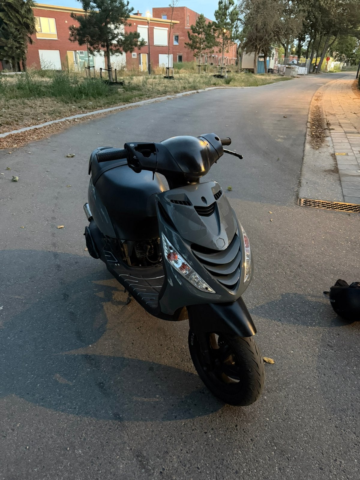 Piaggio zip 2takt, Vélos & Vélomoteurs, Scooters | Piaggio, Zip, 70 cm³, Comme neuf, Enlèvement