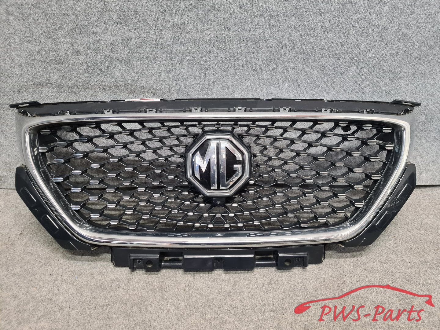 MG ZS EHS GRILL INCLUSIEF CAMERA ORIGINEEL, -, Utilisé, -, -