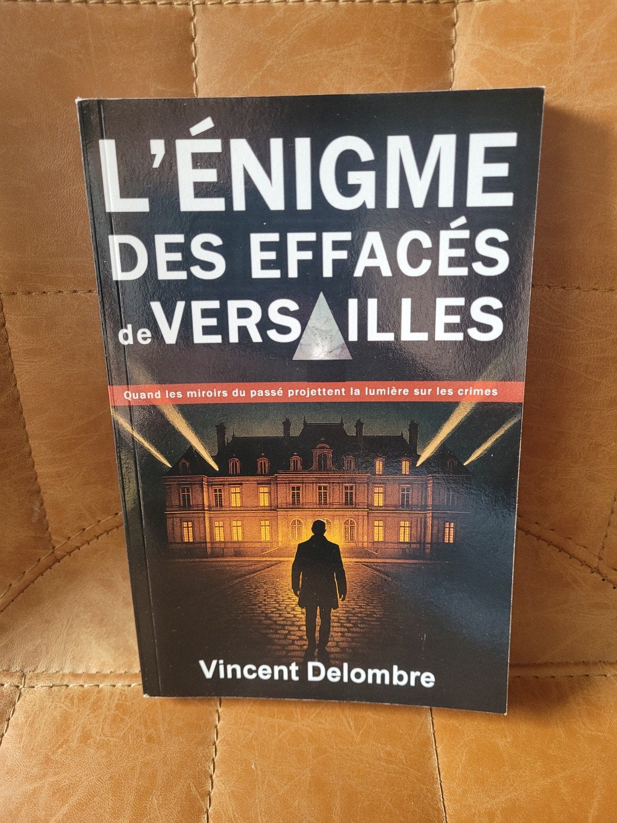 L'énigme des effacés de Versailles, Enlèvement ou Envoi