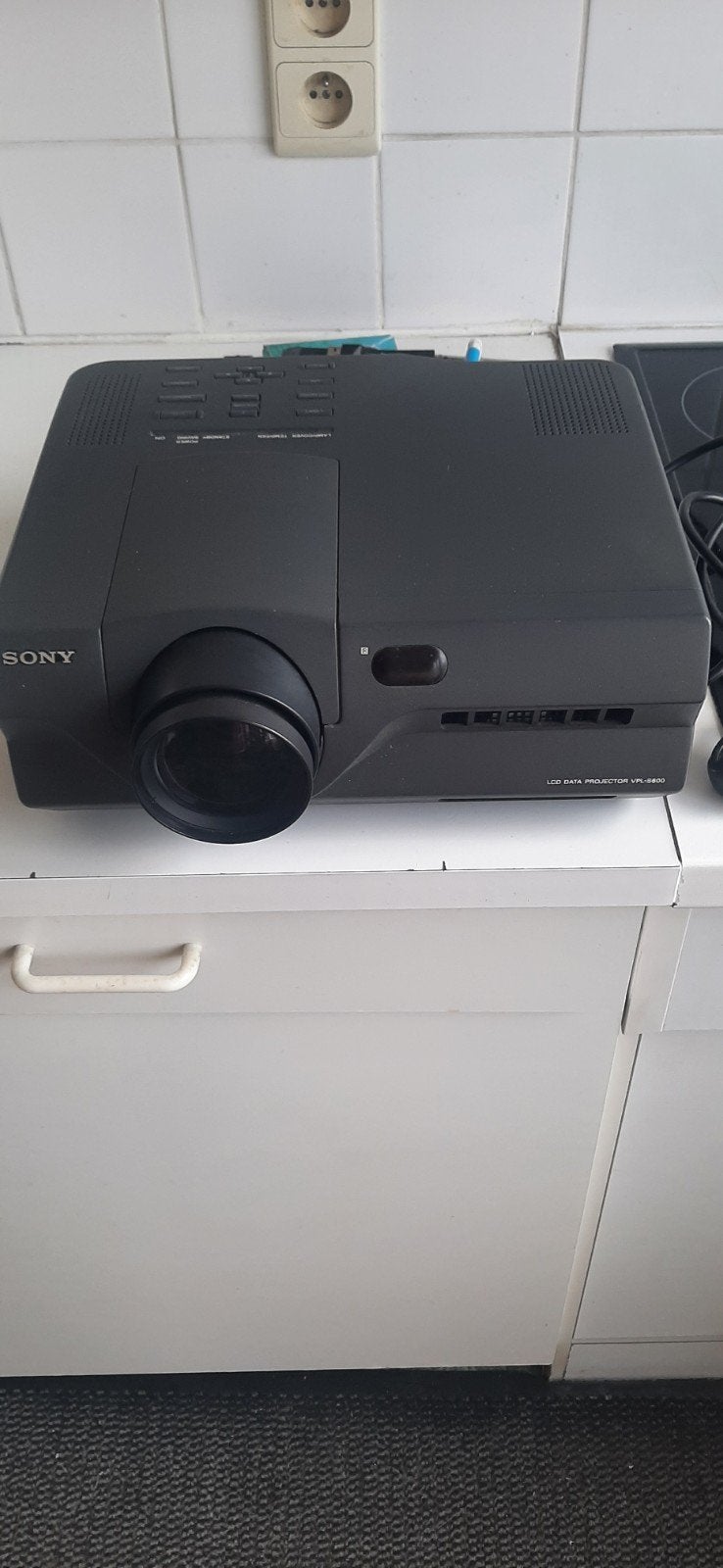 Beamer projector Sony, Audio, Tv en Foto, Beamers, Ophalen of Verzenden, LCD