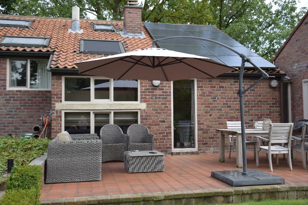 Terrasparaplu, Ophalen, Gebruikt, Rond, Overige materialen