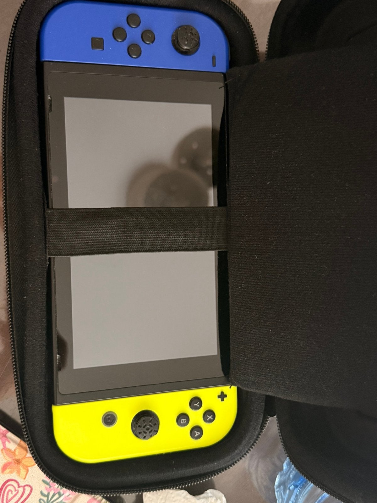 Nintendo switch 1 + manette zelda, Enlèvement, Comme neuf