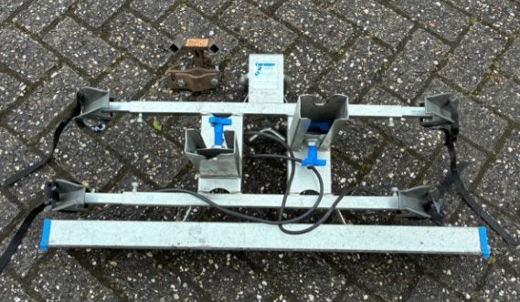 garage opruiming, Auto diversen, Fietsendragers, Ophalen, Zo goed als nieuw, 2 fietsen, Trekhaakdrager