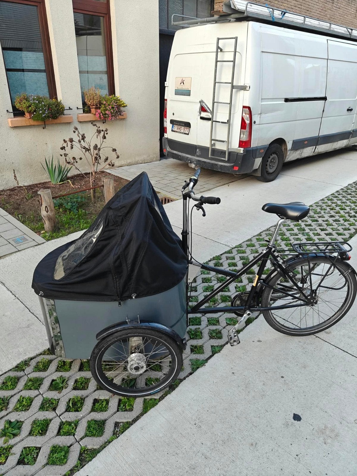 Nihola Family bakfiets – niet elektrisch – met regenhuif, Fietsen en Brommers, Gebruikt, 2 kinderen, Trommelrem, Ophalen