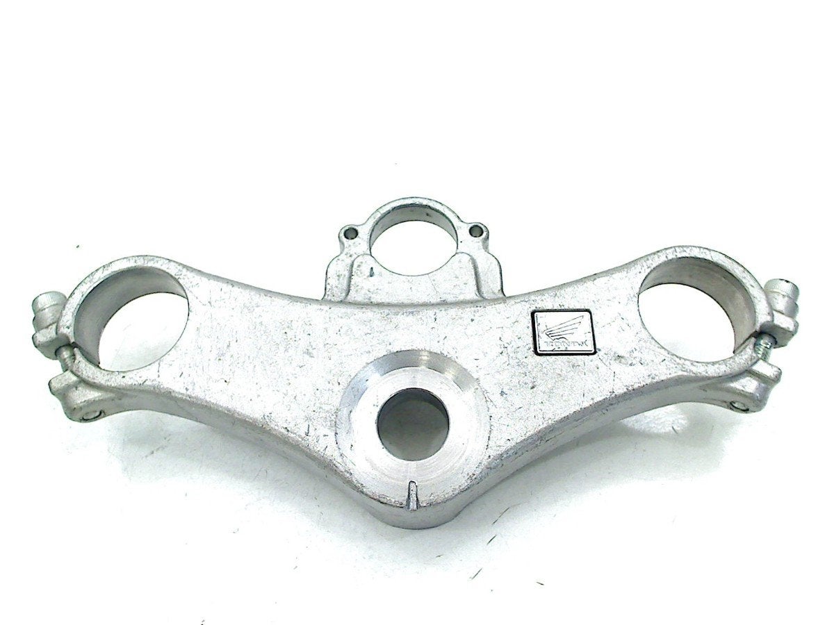 TOP YOKE TROIS POINTS VFR 800 Fi 1998-2001 (VFR800Fi RC46), Dhr. S. di Majo, Utilisé, Info@cama-motorparts.nl, P.J. Troelstraweg 8 8
3144 CX  MAASSLUIS, NL