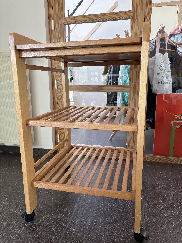 Baby verzorgingstafel massief hout met wielen, Ophalen, Gebruikt, Overige typen