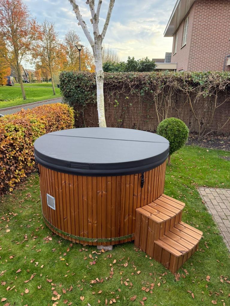 Luxe Elektrisch Nieuwe Hottub met Massage / Thermowood / LED, Tuin en Terras, Bubbelbaden en Hottubs, Ophalen of Verzenden, Nieuw