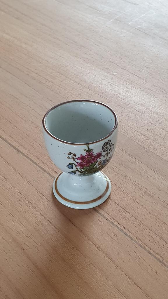 Botanisch vintage eierdopje, Enlèvement