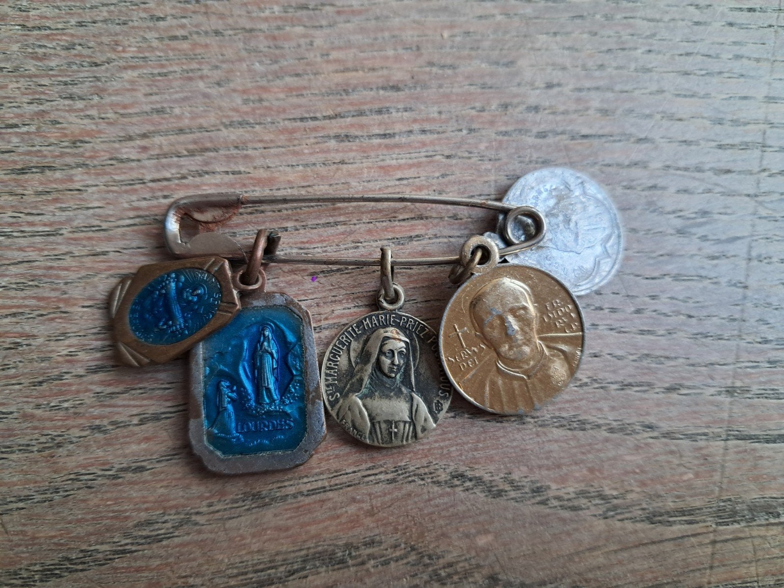 Épingle de fermeture avec 5 pétoncles, Collections, Enlèvement ou Envoi