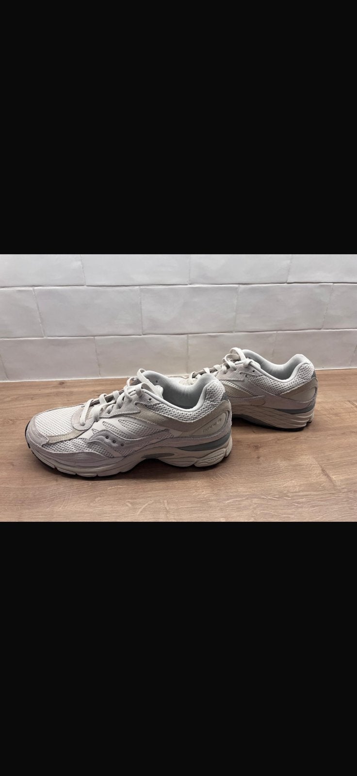 Witte sneakers Saucony, Sports & Fitness, Enlèvement ou Envoi, Neuf, Saucony