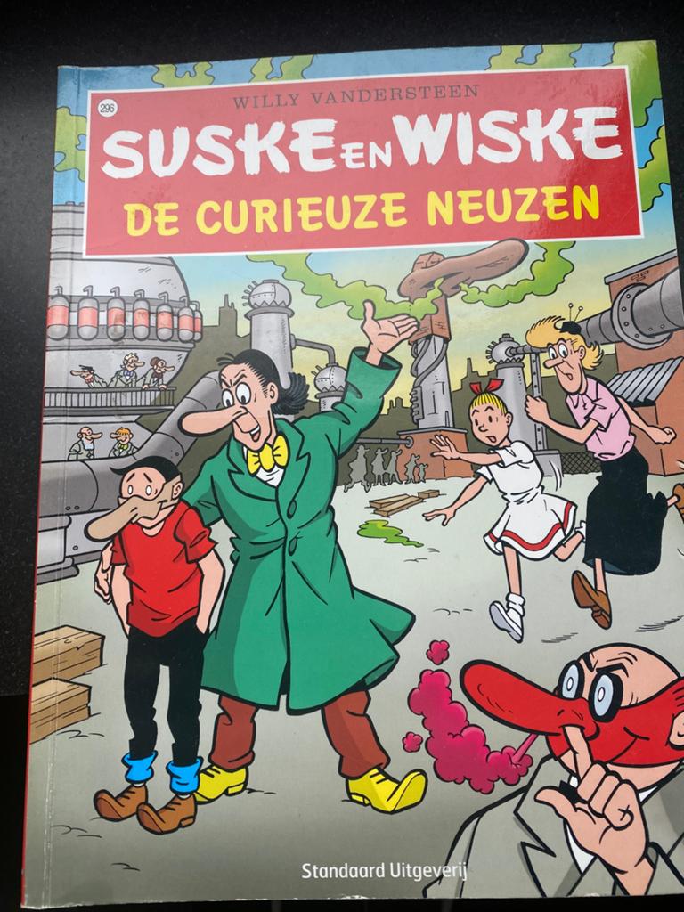 Suske en Wiske ‘ Curieuze Neuzen ‘ 296, Ophalen of Verzenden, Zo goed als nieuw