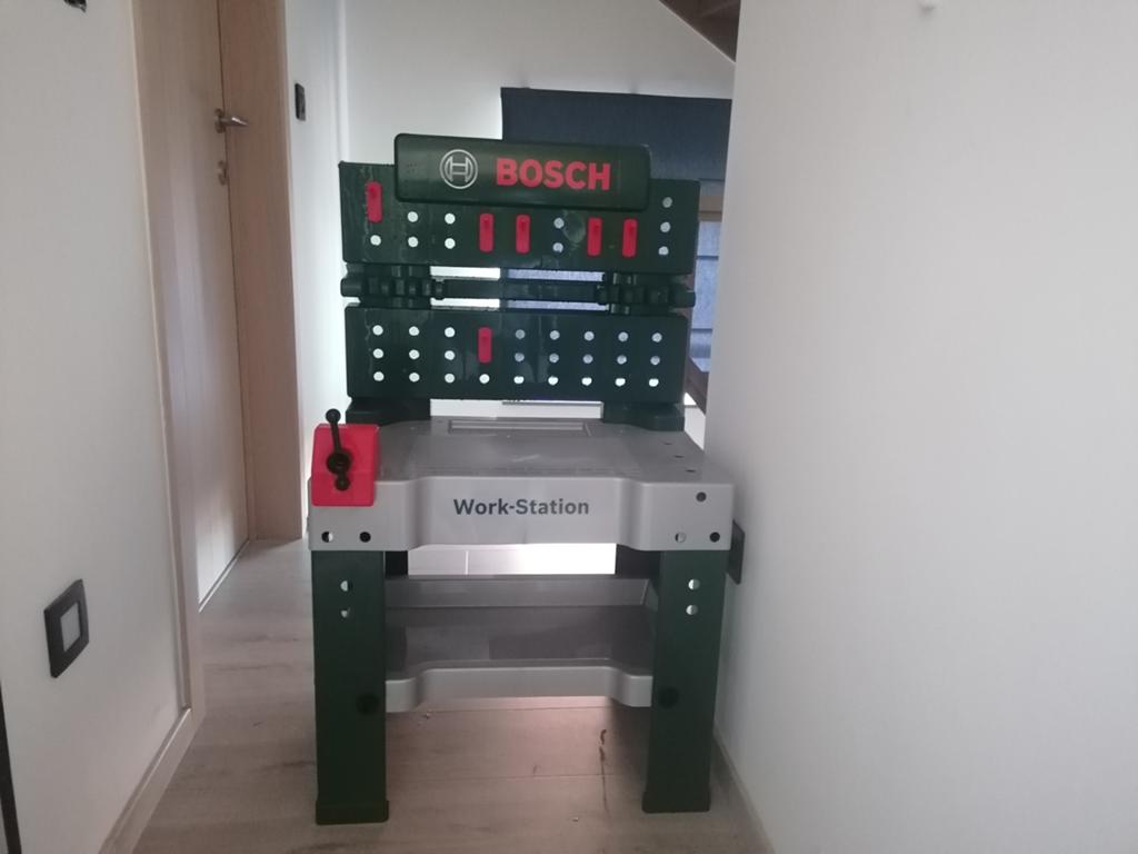 Bosch kinderwerkbank met onderdelen, Enfants & Bébés, Jouets | Tables de jeux, Enlèvement, Utilisé