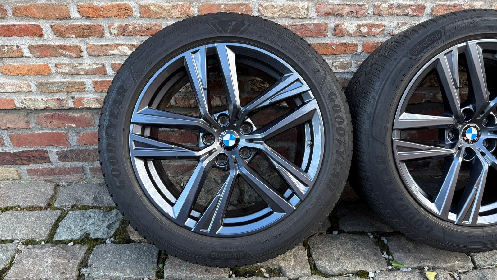 KIT HIVER BMW SÉRIE 4 I4 GRAN COUPÉ 245/45/R18 GOODYEAR, Autos : Pièces & Accessoires, Pneus et Jantes, Véhicule de tourisme, 18 pouces