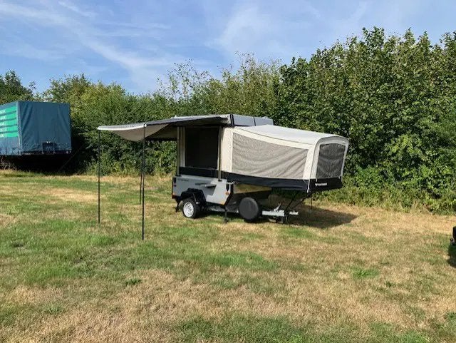 Vouwwagen Fleetwood NEON, Caravanes & Camping, Caravanes pliantes, Autres marques, Enlèvement ou Envoi, Gris clair, Jusqu'à 3