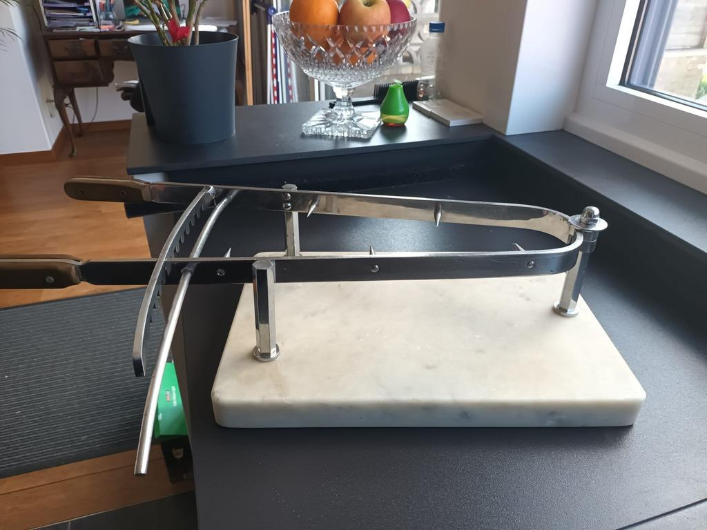 Hamklem/Beenham snijder met marmer blad, Antiek en Kunst, Ophalen