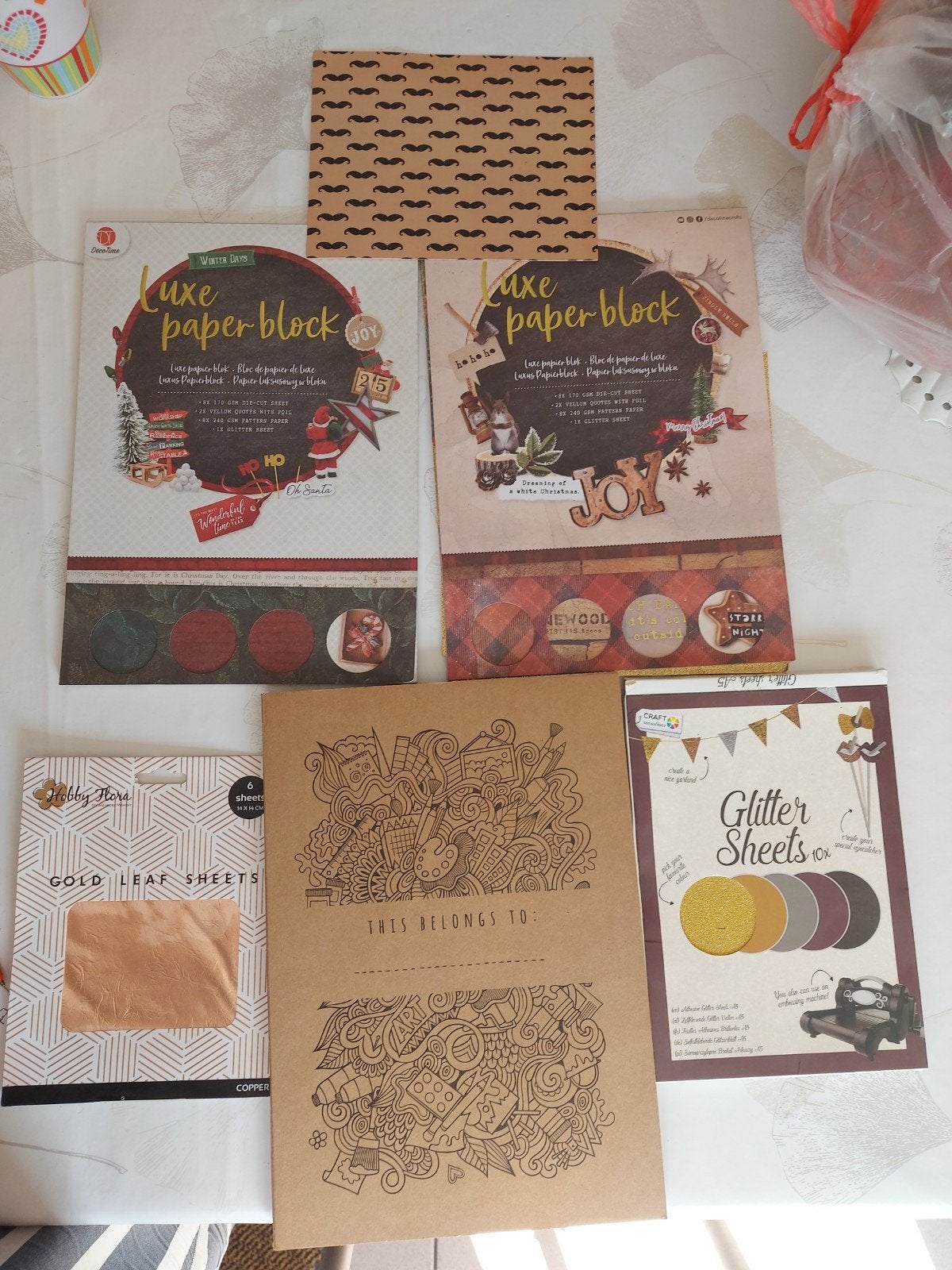 lot de papiers scrapbooking, Hobby & Loisirs créatifs, Scrapbooking, Enlèvement ou Envoi
