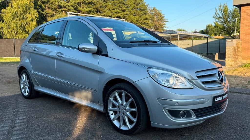Mercedes Benz B 180 CDİ | Advantgarde - Zetelverwarming |, Autos, Cuir, Argent ou Gris, Achat, 109 kW