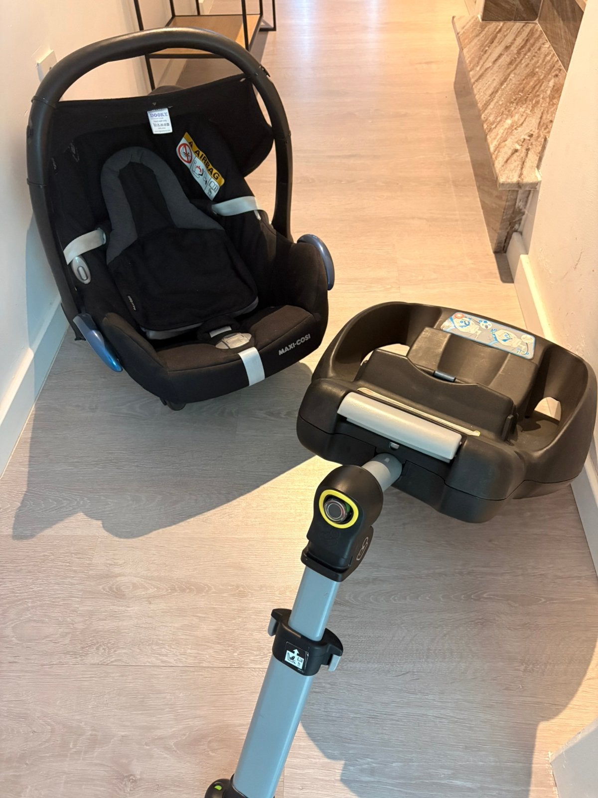 Maxi-Cosi baby vanaf 0 jaar met Isofix base, Kinderen en Baby's, Autostoeltjes, Ophalen, Gebruikt, Maxi-Cosi, Isofix