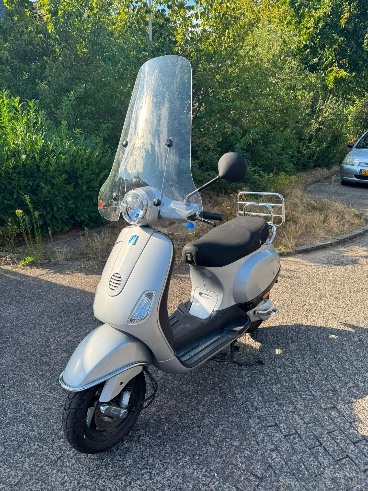 Vespa 50cc A-klasse – Slechts 10.000 km – Zeer nette staat, Fietsen en Brommers, Ophalen, Gebruikt, Klasse A (25 km/u), Benzine