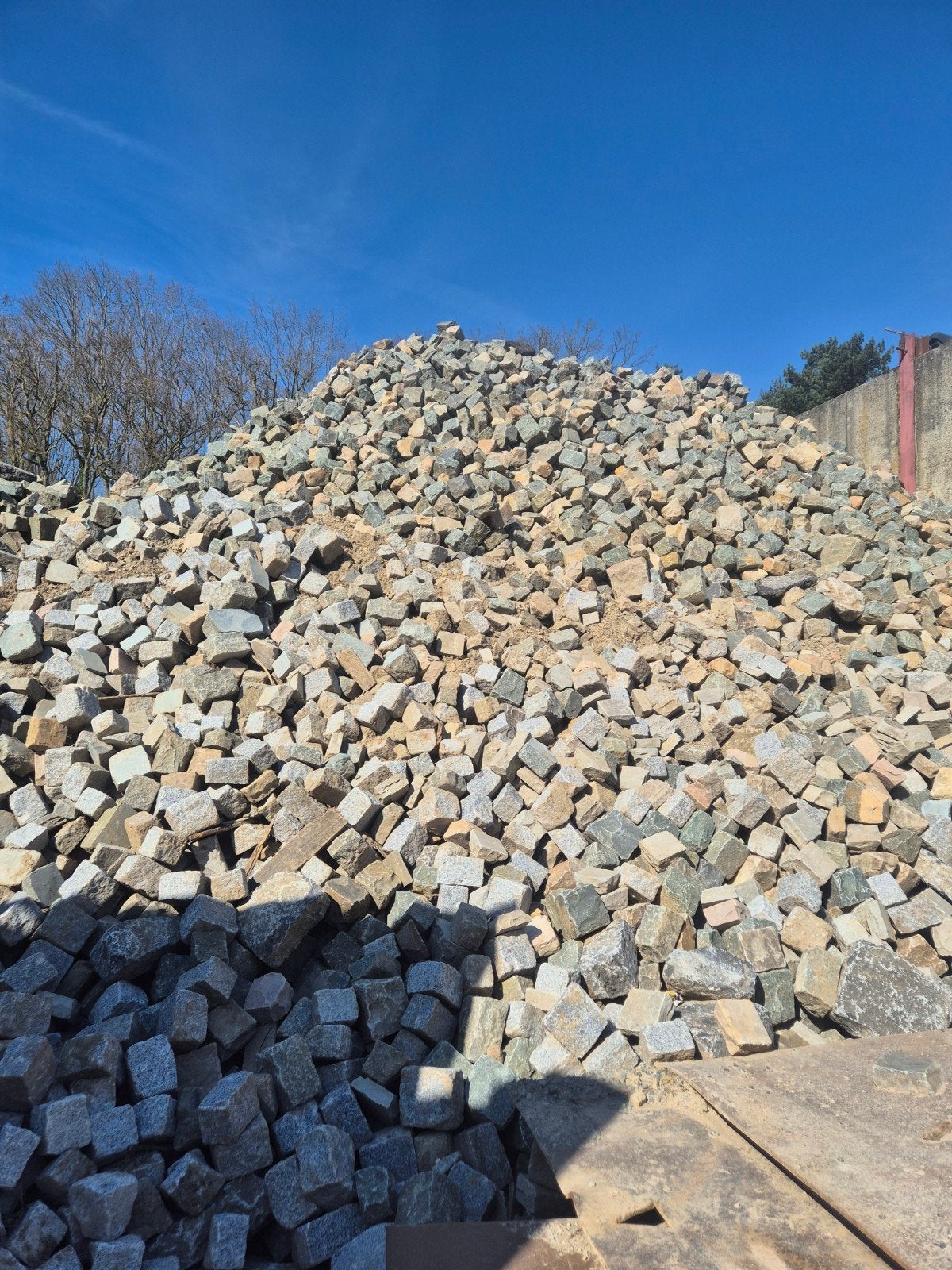 Kasseien mix 700 ton, Ophalen