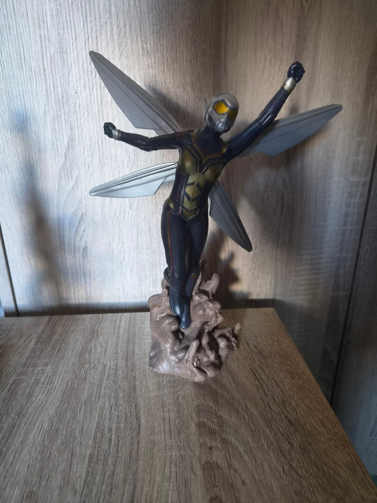 Marvel diamond gallery Wasp, Ophalen