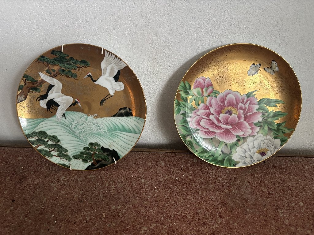 Lot assiettes décoratives dorées Japon, Enlèvement, Comme neuf, Doré, Suspension murale