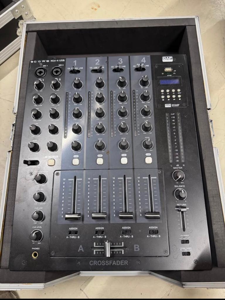 DAP AUDIO CORE MIX-4 incl FC, Muziek en Instrumenten, Mengpanelen, Ophalen, Zo goed als nieuw