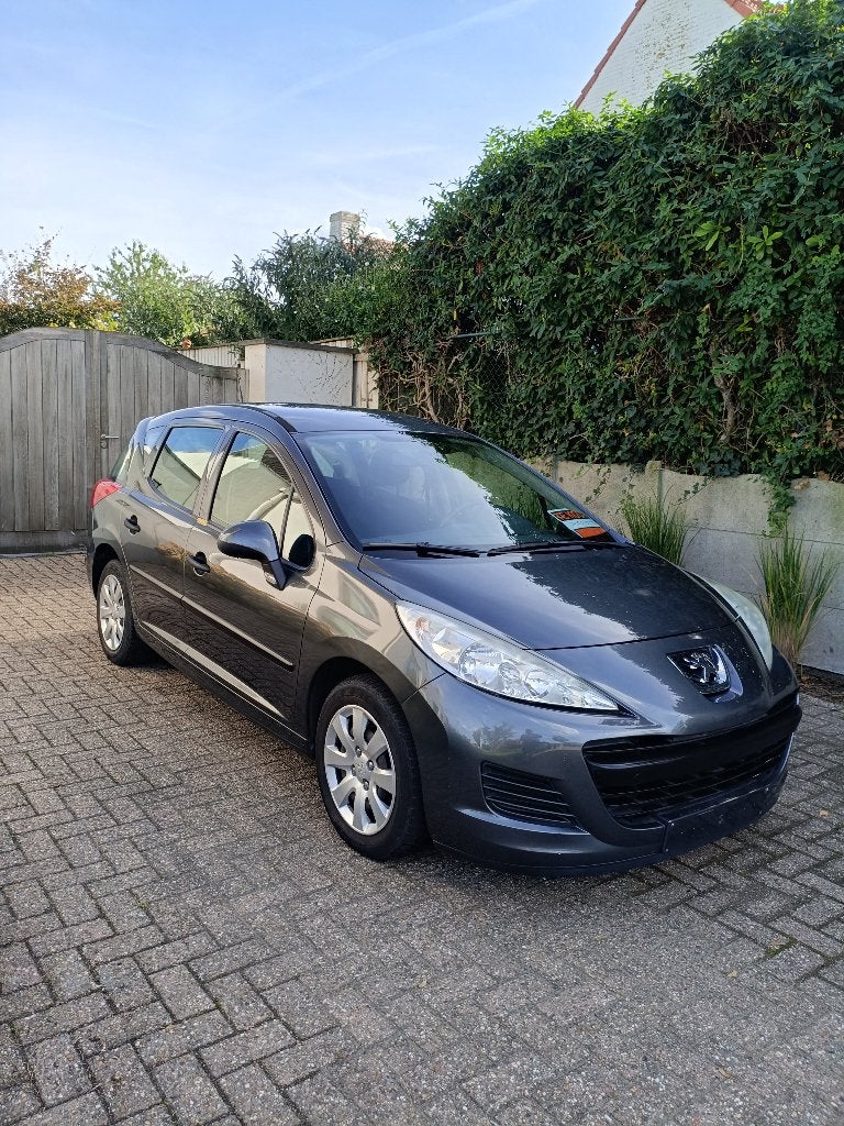 Peugeot 207 essence 1.4 bon état, Autos, Achat, 149 g/km, Boîte manuelle, Noir