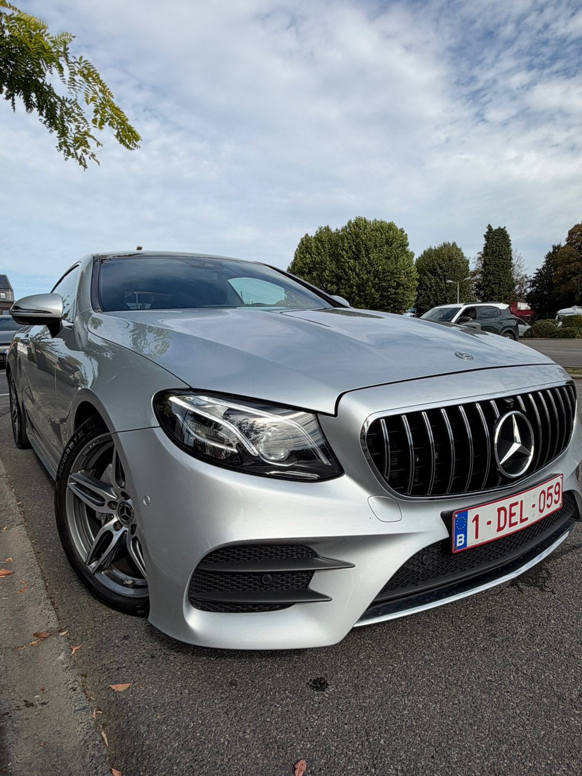 Mercedes E200 Coupe AMG-lijn/benzine/2019/65.000km., Automaat, Zwart, Leder, Grijs