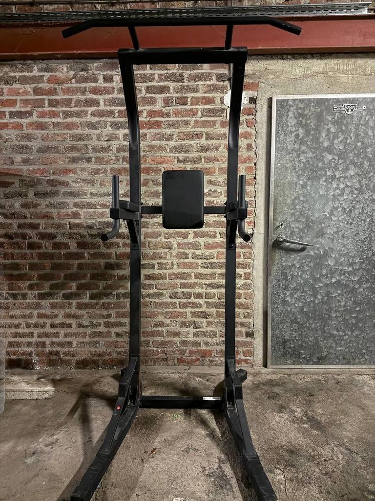 Decathlon Power Tower, Sport en Fitness, Fitnessmaterialen, Ophalen, Gebruikt, Buik, Oprekstang
