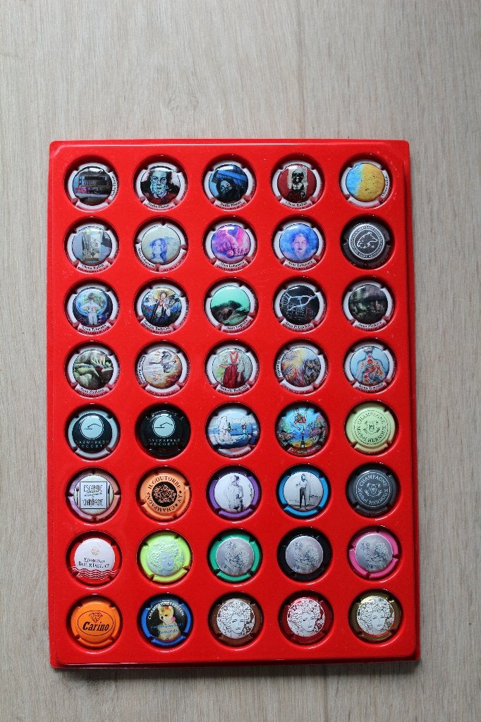 Capsules de champagne variées, 40 pièces. Enchère., Enlèvement ou Envoi, Comme neuf