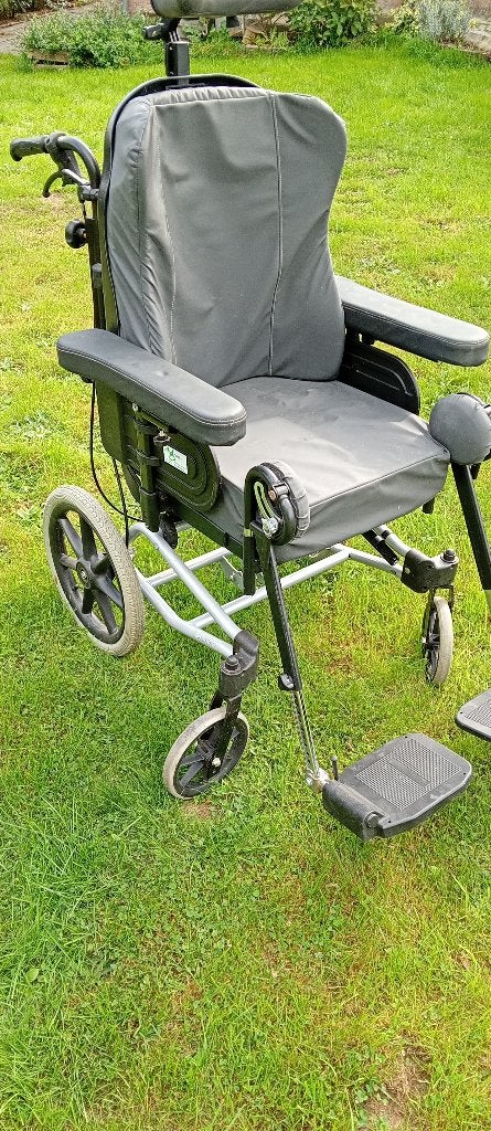 Chaise roulante, Enlèvement, Utilisé, Fauteuil roulant à pousser