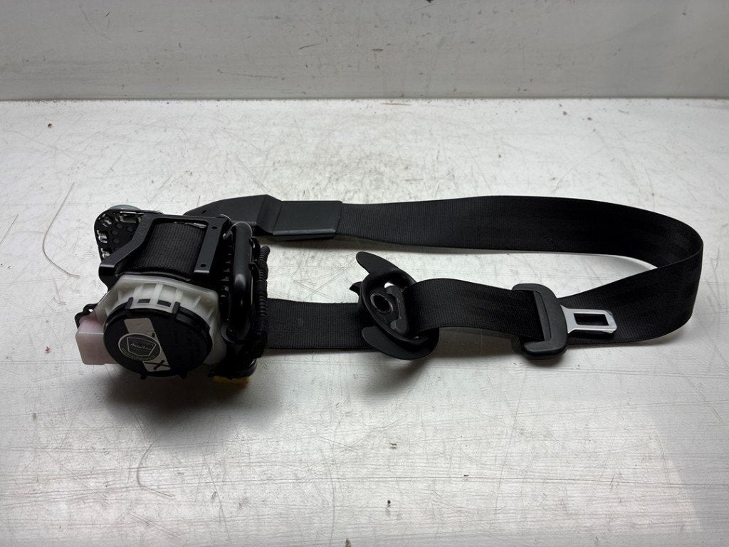 CEINTURE DE SECURITE AVANT DROIT Porsche Macan (95B), Dhr. J. Ham, Administratie@autoham.nl, Porsche, Utilisé