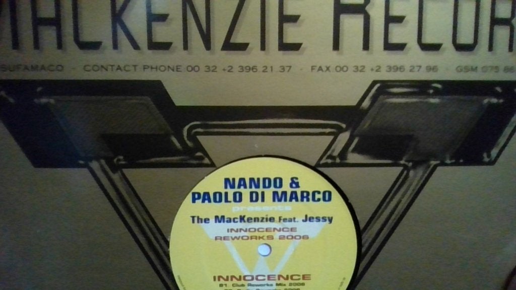 THE MACKENZIE FEAT JESSY " INNOCENCE ", Trance, Fotohoes, Ophalen of Verzenden, Zo goed als nieuw