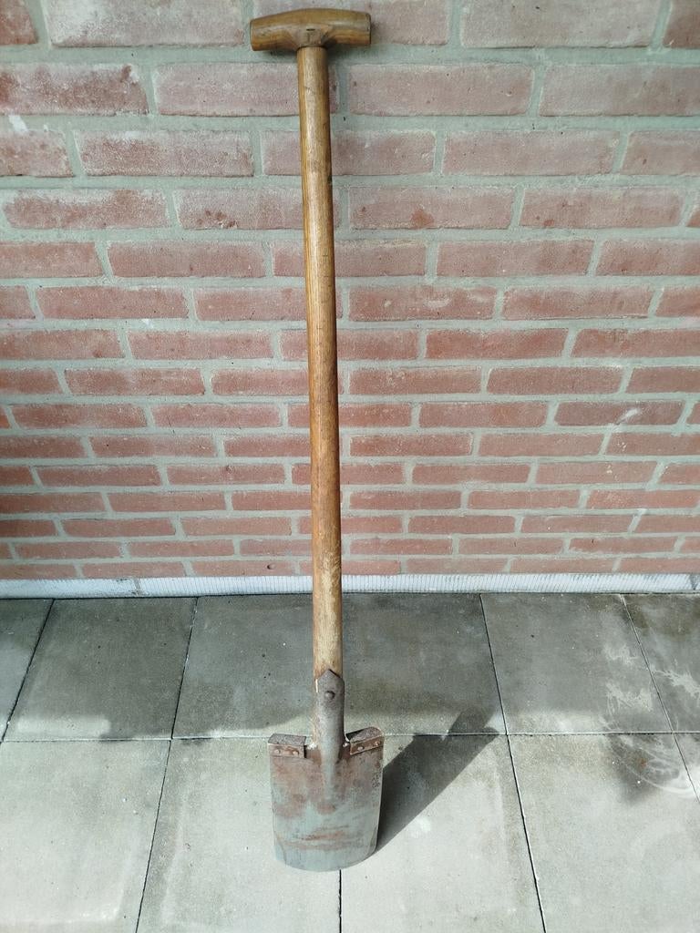 Ragoût. La taille réelle est de 1,15 cm., Jardin & Terrasse, Outils à main, Enlèvement, Bêche