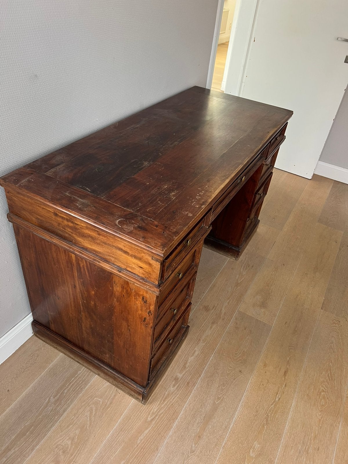 Bureau ancien en bon état, Antiquités & Art, Enlèvement ou Envoi