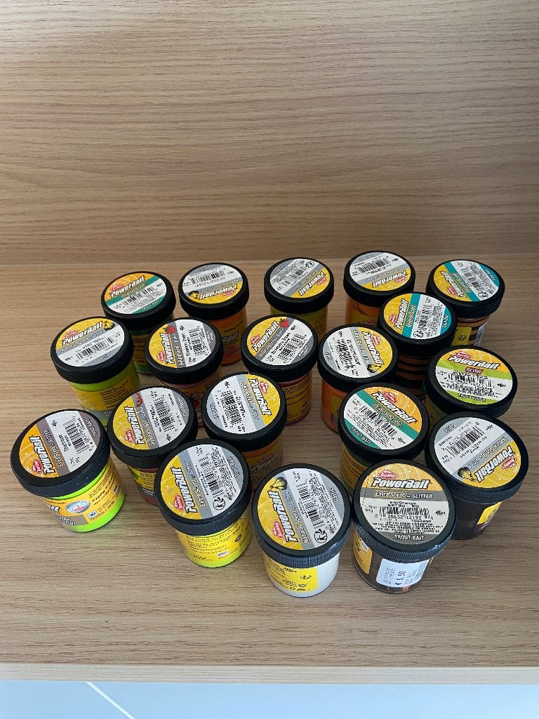 18 ongeopende potjes powerbait voor forelvissen, Enlèvement ou Envoi, Neuf, Autres types